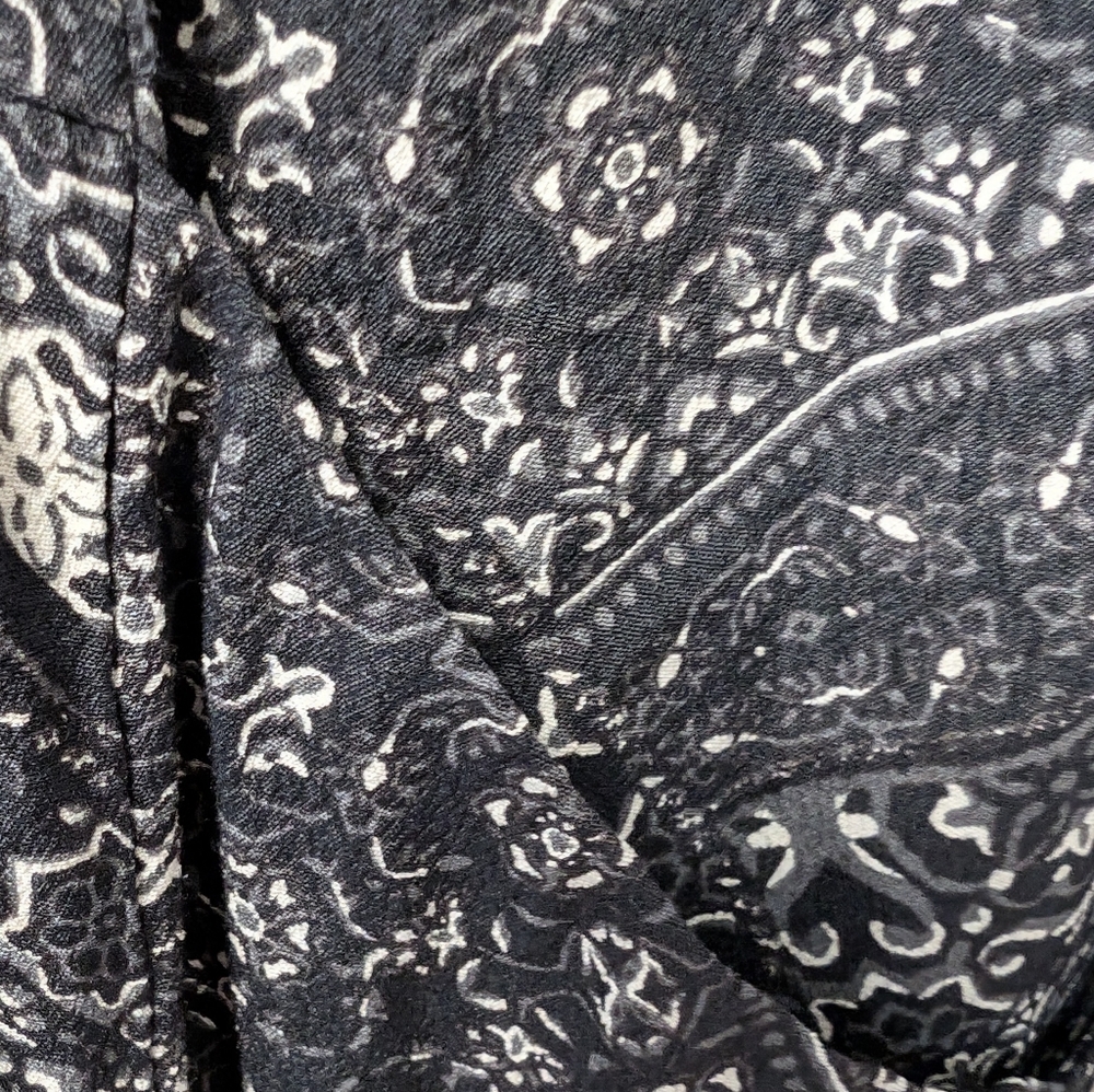 Women's dress - Picture 10 of 11